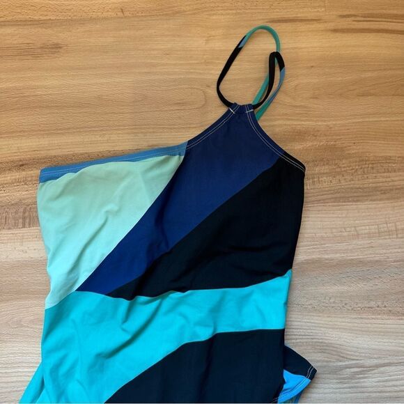 La Blanca One Shoulder One Piece Swimsuit - Picture 3 of 7